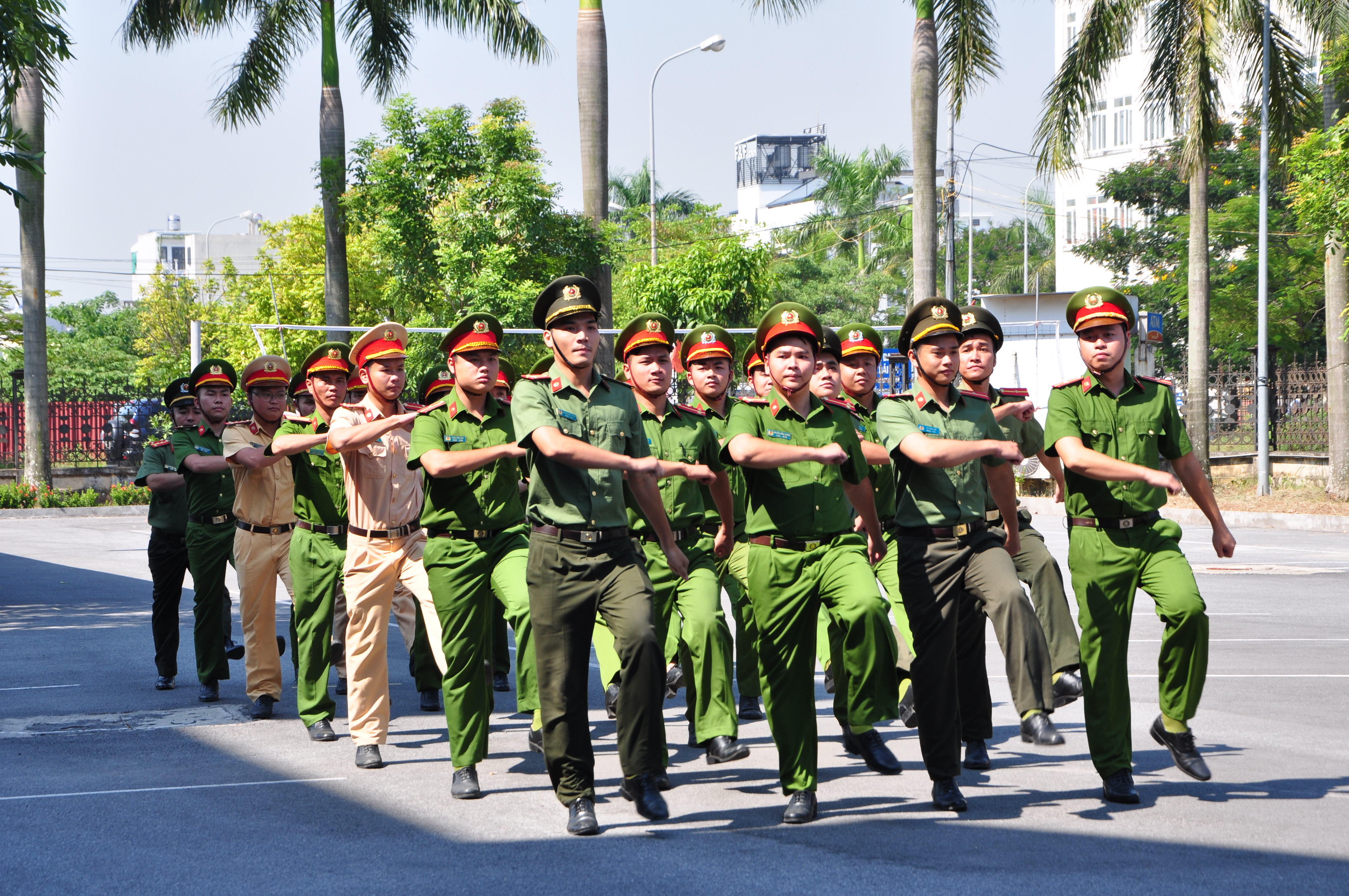 Khối Công an quận: Tăng cường chấn chỉnh điều lệnh Công an nhân dân